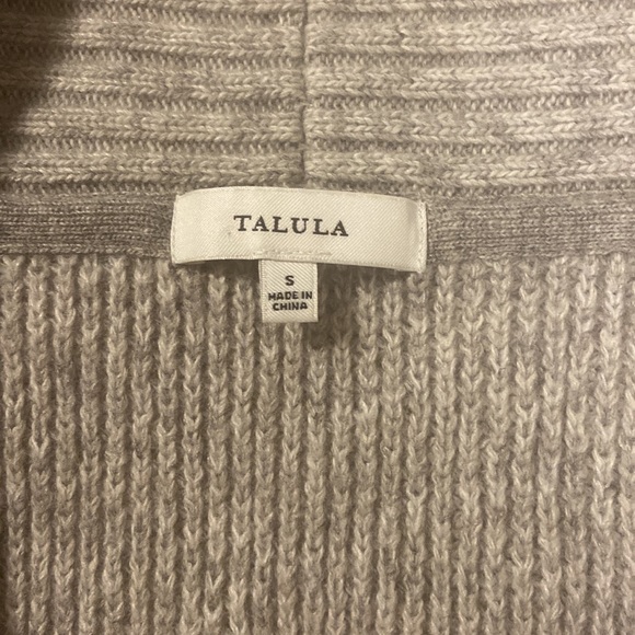 Talula knit cardigan size SM Excellent condition - Picture 2 of 6
